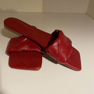 RED WOVEN BOTTEGA VENETA LIKE SANDALS SZ 8.5